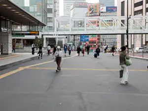 新宿駅からのアクセス